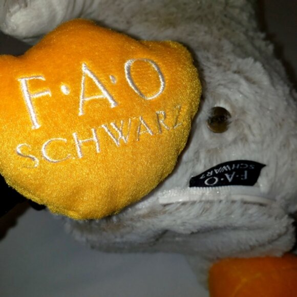 13” FAO Schwarz Animated Interactive Plush Owl plush only no accessories  WORKS! - Picture 4 of 4